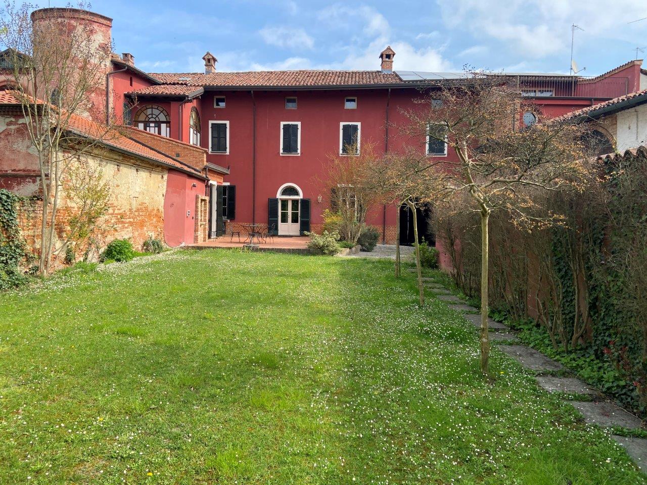 Immobile: H298